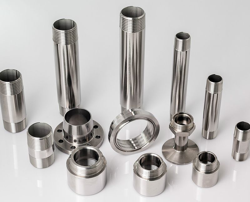 Differences Between CNC Milling and Turning